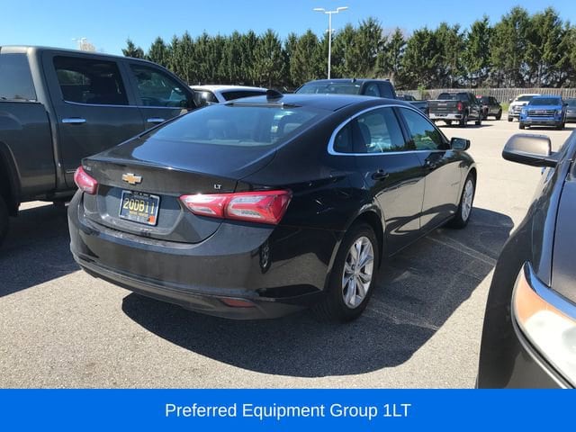 Used 2019 Chevrolet Malibu 1LT with VIN 1G1ZD5ST3KF141945 for sale in Flint Township, MI
