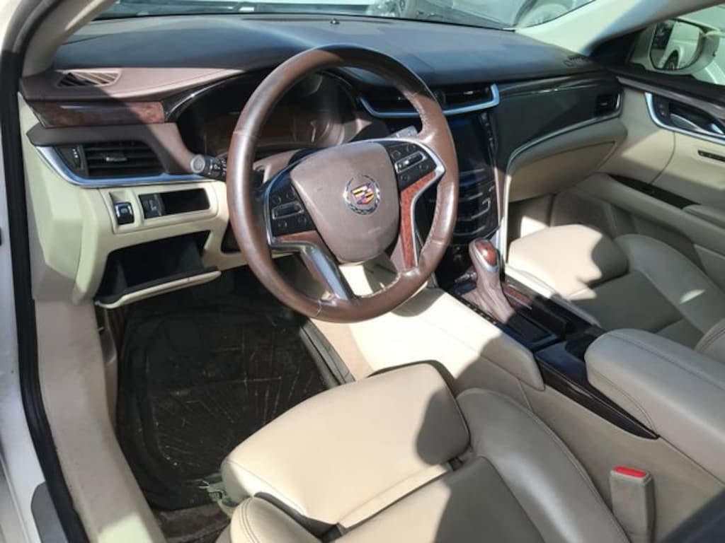 Used 2014 CADILLAC XTS Luxury Car