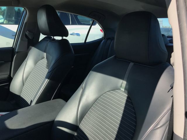 2021 Toyota Camry SE photo 4