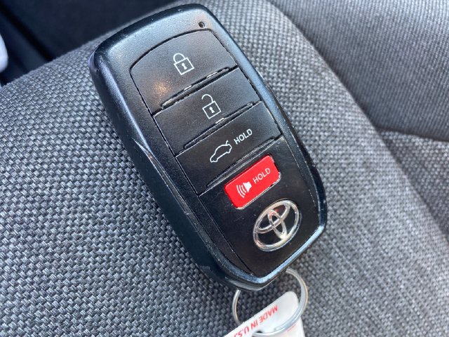 2025 Toyota Camry LE - Photo 23