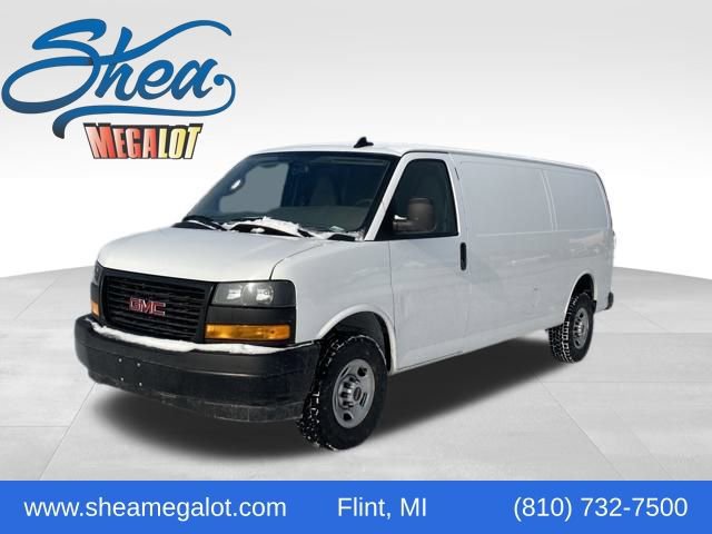 2024 GMC Savana Cargo 1WT's photo