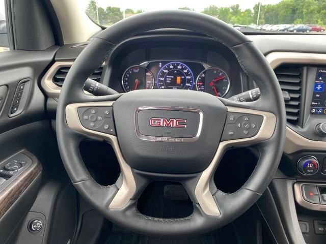 2023 GMC Acadia Denali - Photo 24