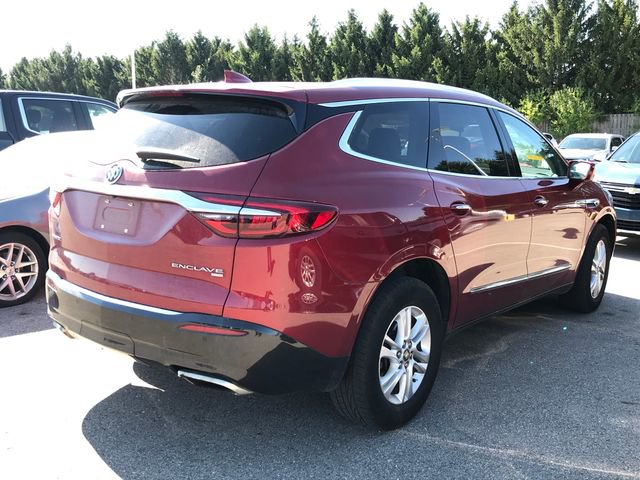 2018 Buick Enclave Essence photo 2