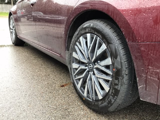 2025 Nissan Altima SV - Photo 35