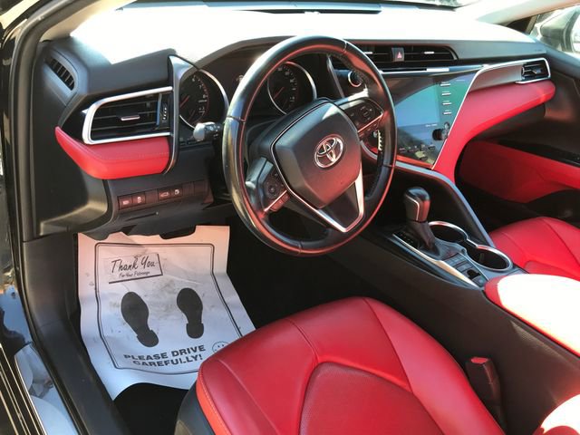 2018 Toyota Camry XSE photo 3