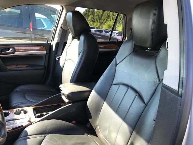 2010 Buick Enclave CXL photo 4