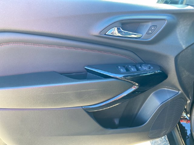 2025 Chevrolet Trax RS - Photo 16