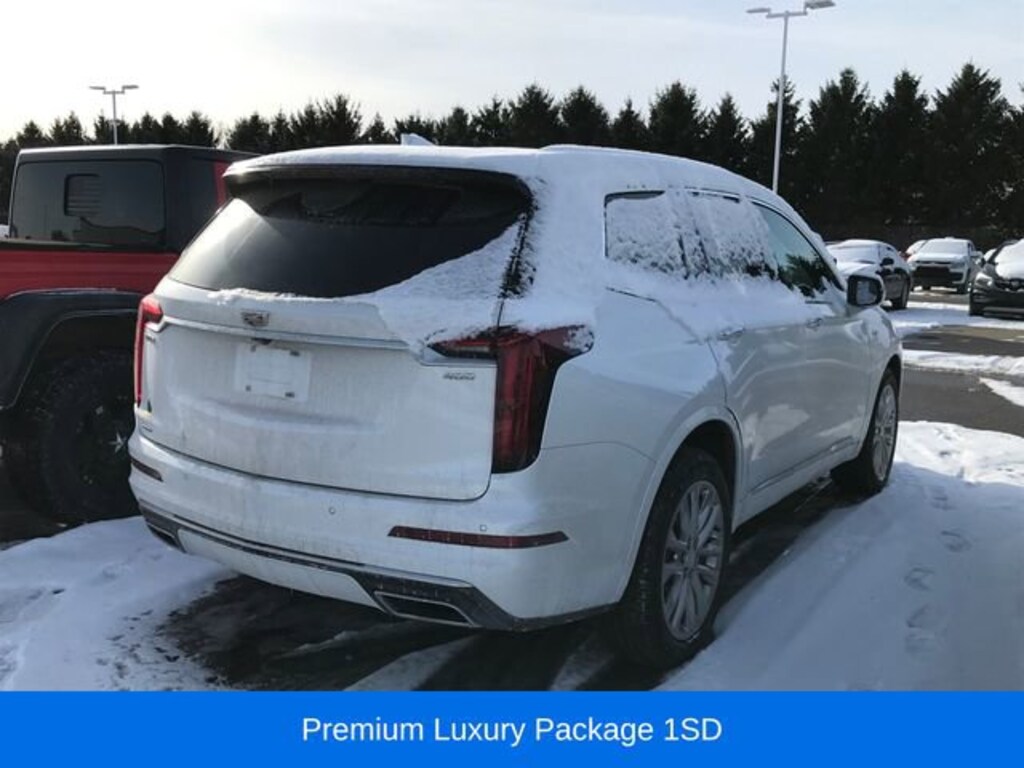 Used 2024 CADILLAC XT6 Premium Luxury SUV