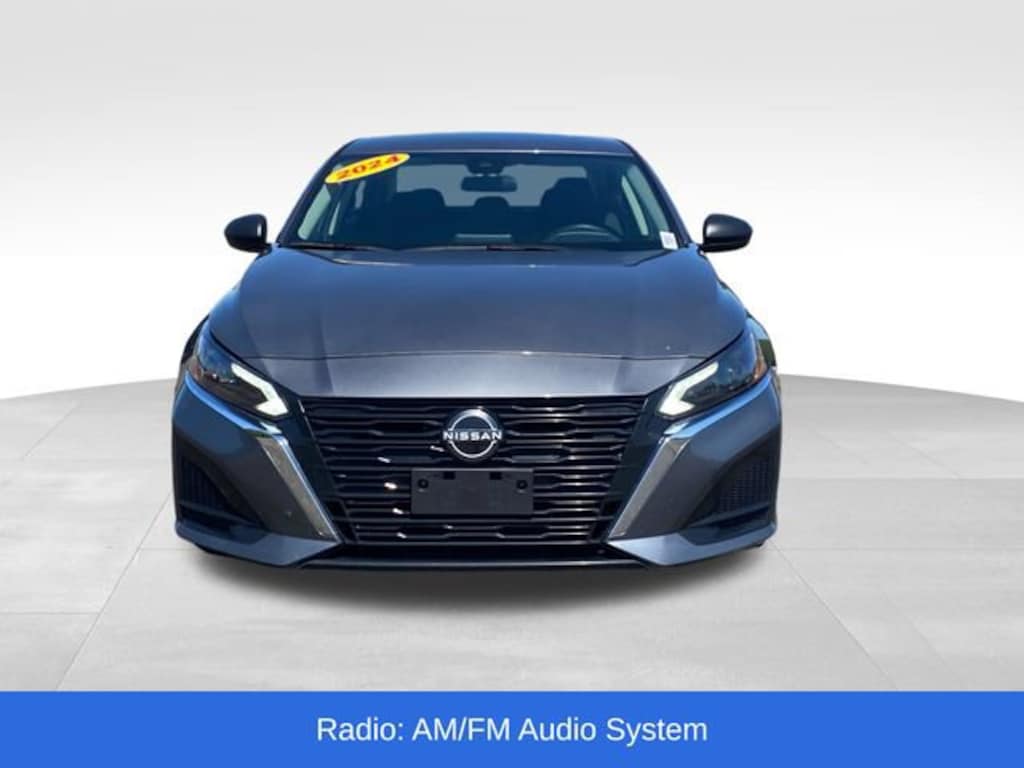 Used 2024 Nissan Altima SV FWD Sedan