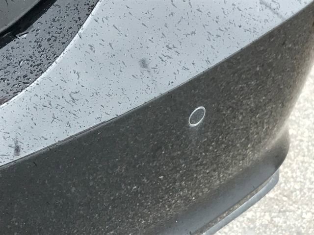 2016 Chevrolet Malibu Premier photo 2