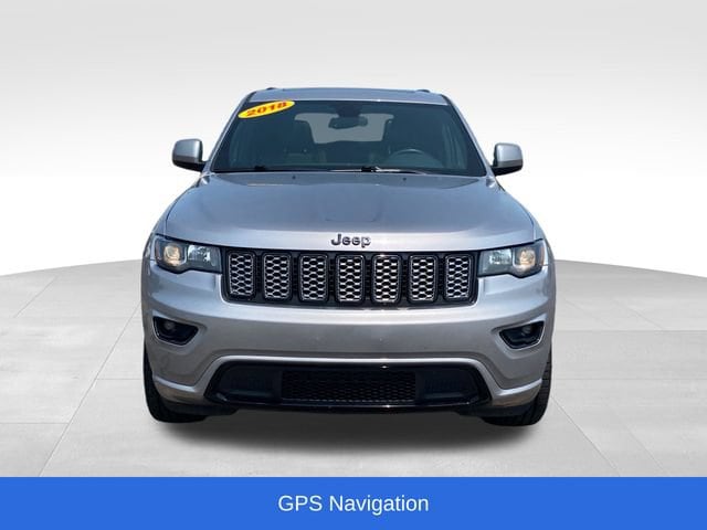 Used 2018 Jeep Grand Cherokee Altitude with VIN 1C4RJFAG5JC367107 for sale in Flint Township, MI