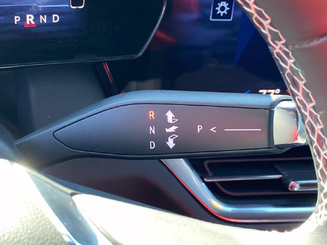 2024 Chevrolet Equinox EV LT - Photo 13