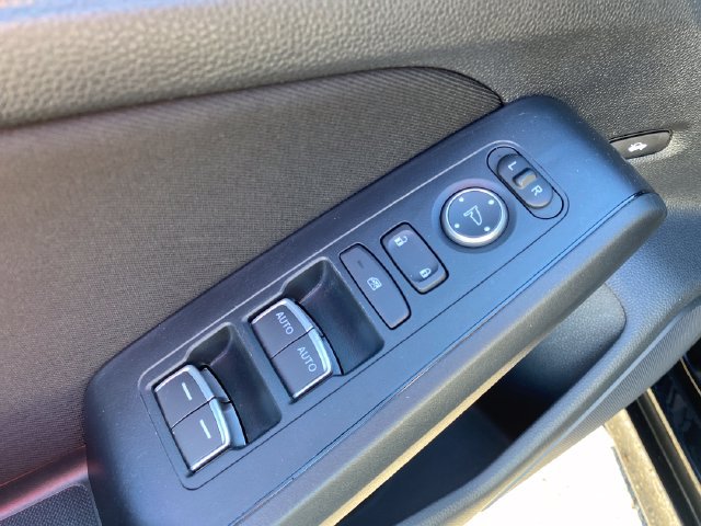 2025 Honda Civic LX - Photo 15