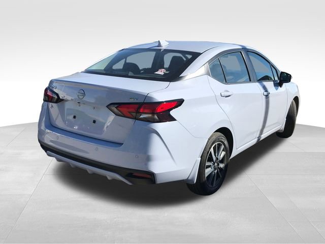 2024 Nissan Versa 1.6 SV photo 2