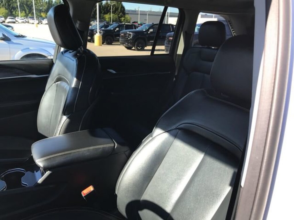 Used 2023 Jeep Grand Cherokee Limited