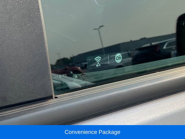 2021 Chevrolet Silverado 1500 LT photo 3