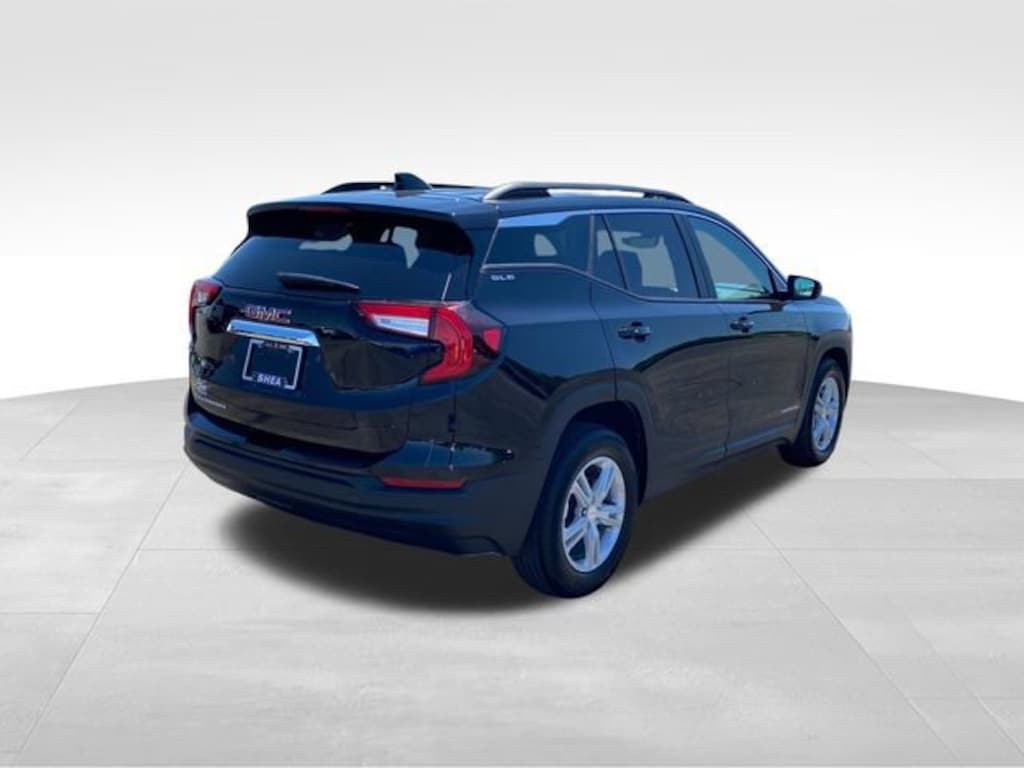 Used 2024 GMC Terrain SLE SUV