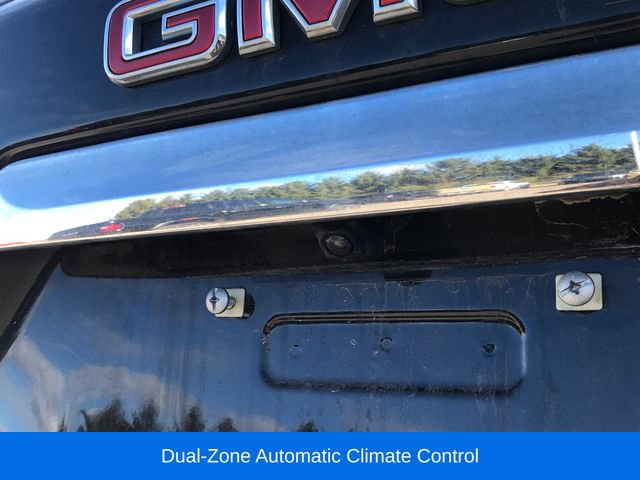 2022 Gmc Terrain SLE photo 3