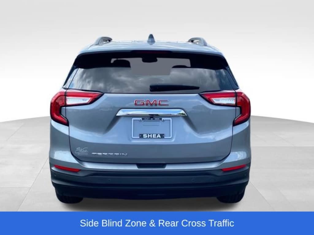 Used 2023 GMC Terrain SLE SUV