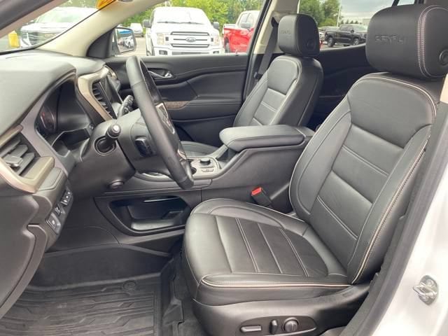 2023 GMC Acadia Denali - Photo 10