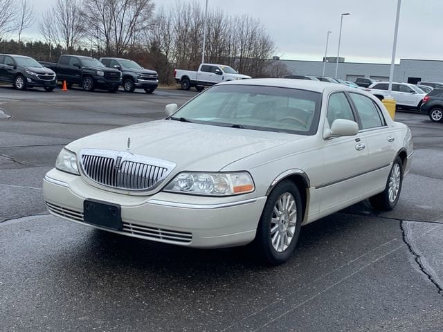 2004 Lincoln Town Car Ultimate