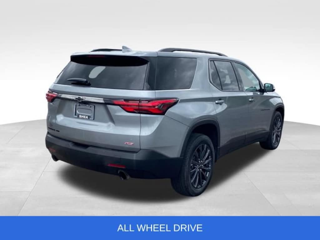 Used 2023 Chevrolet Traverse RS SUV