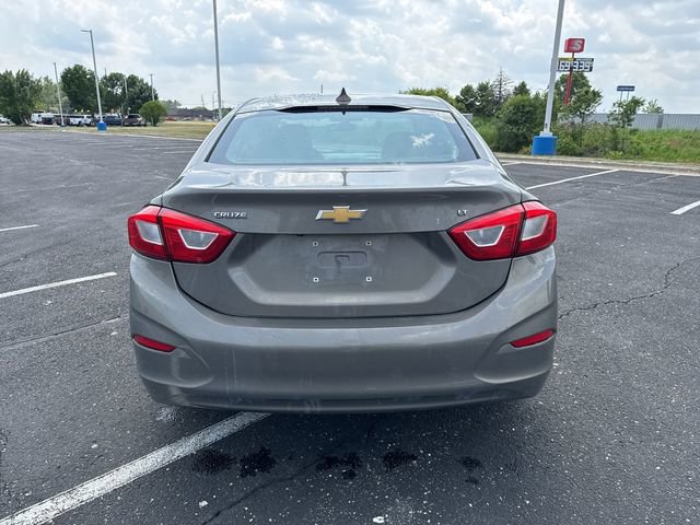 2018 Chevrolet Cruze LT photo 4