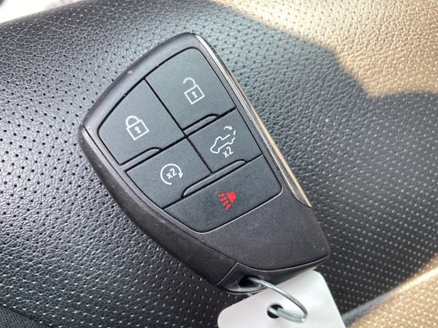 2025 GMC Sierra 1500 SLT - Photo 25