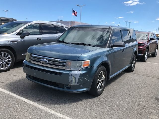 2010 Ford Flex SE FWD's photo
