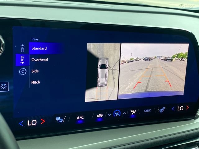 2025 Chevrolet Traverse LT - Photo 12