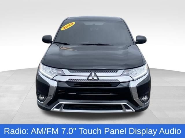 Used 2019 Mitsubishi Outlander ES with VIN JA4AD2A31KZ013801 for sale in Flint Township, MI