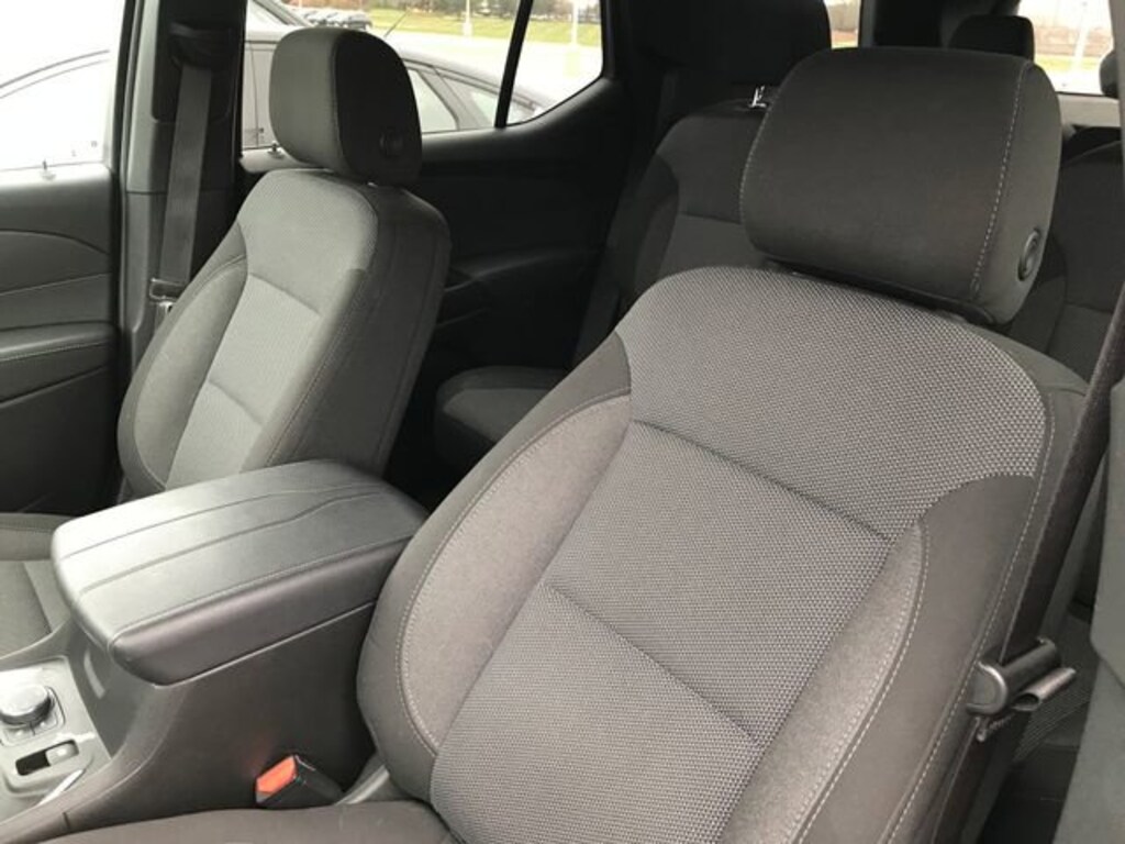 Used 2023 Chevrolet Traverse LT Cloth SUV