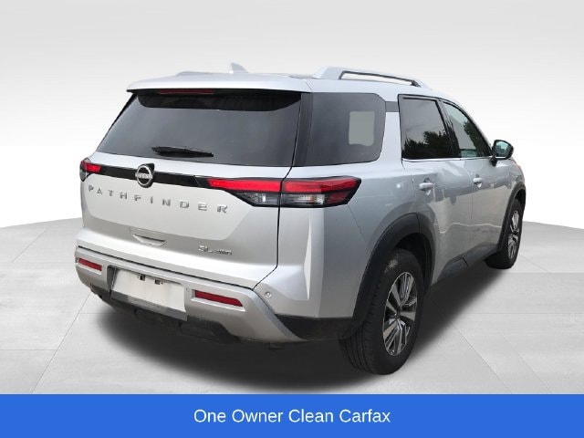 2025 Nissan Pathfinder SL - Photo 2