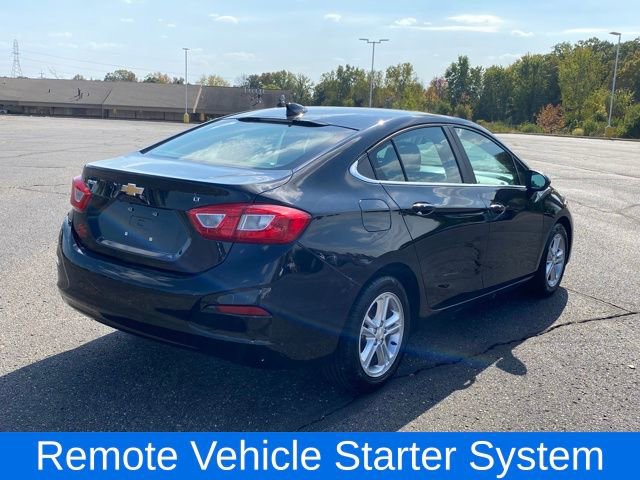 2016 Chevrolet Cruze LT photo 3