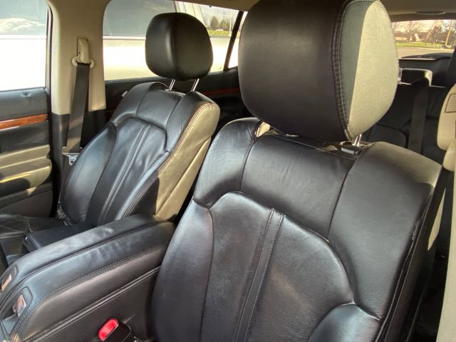 2014 Lincoln MKT EcoBoost photo 2