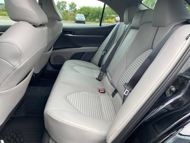 2023 Toyota Camry SE - Photo 17