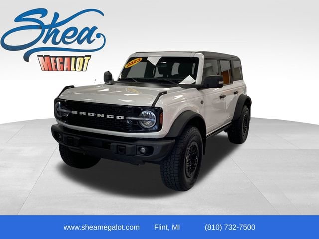 2023 Ford Bronco Wildtrak 4x4's photo