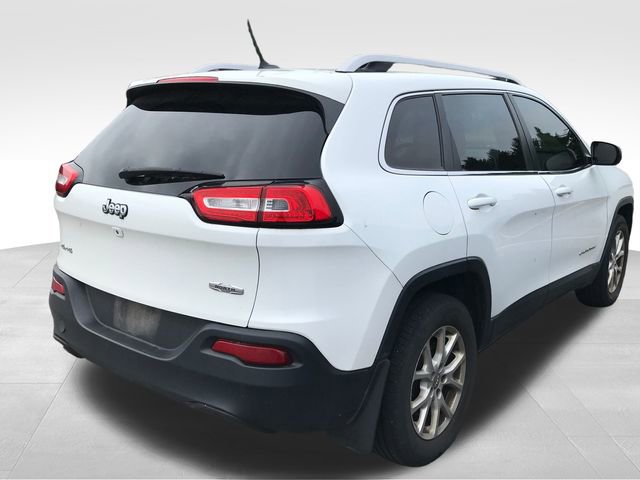 2015 Jeep Cherokee Latitude photo 2