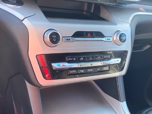 2023 Ford Explorer XLT - Photo 13