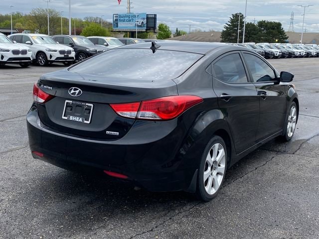 Used 2013 Hyundai Elantra Limited with VIN KMHDH4AE5DU508986 for sale in Flint Township, MI