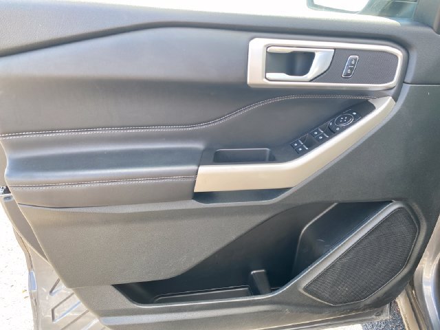 2023 Ford Explorer XLT - Photo 18