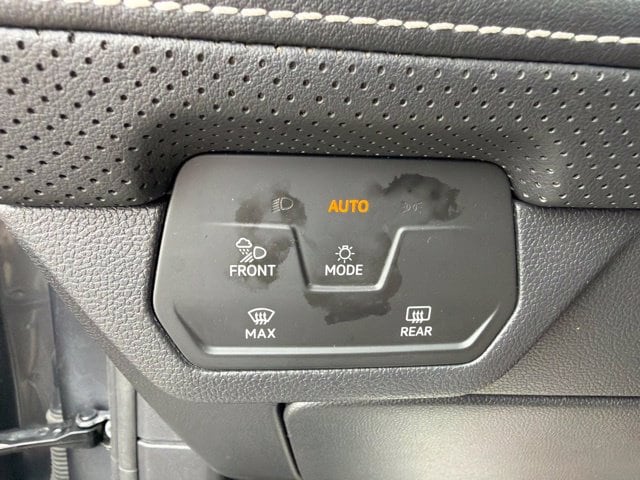 2024 Volkswagen Atlas SE w/Tech - Photo 26