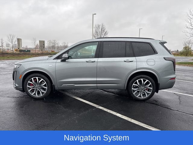 2024 Cadillac XT6 Sport photo 2