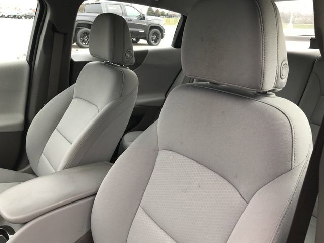 2022 Chevrolet Malibu LS photo 4