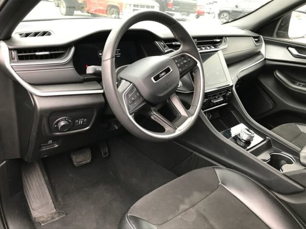 Used 2023 Jeep Grand Cherokee L Altitude