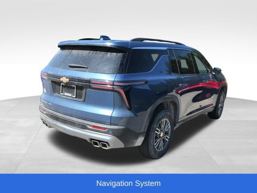 Used 2025 Chevrolet Traverse LT SUV