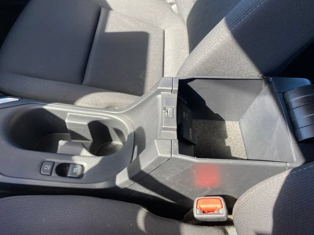2025 Toyota Corolla LE - Photo 13