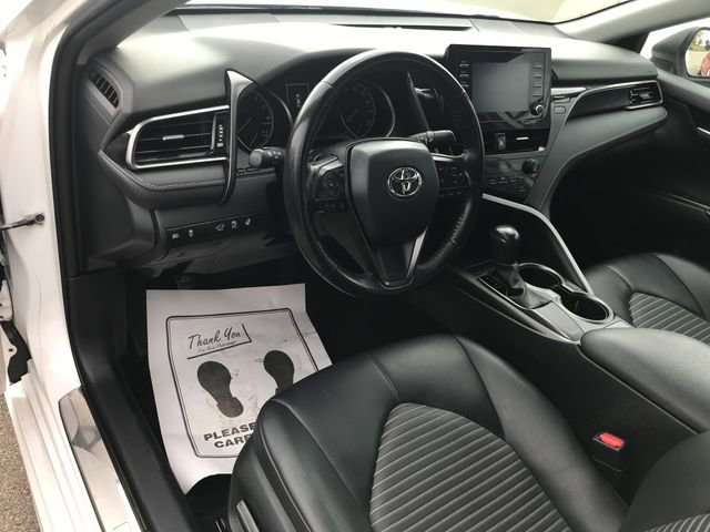 2023 Toyota Camry SE photo 3