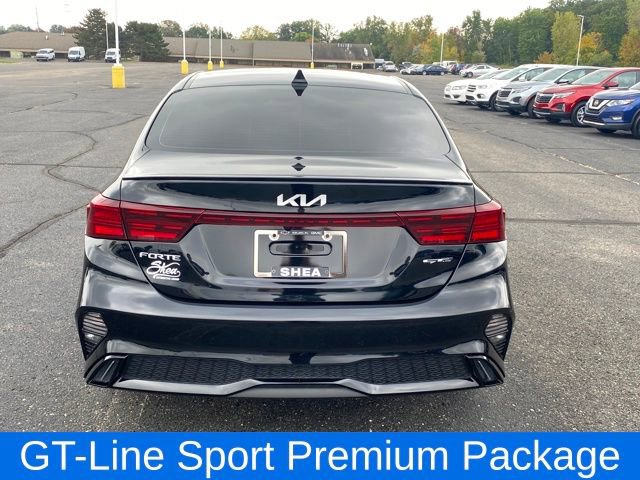 2023 Kia Forte GT-Line photo 4