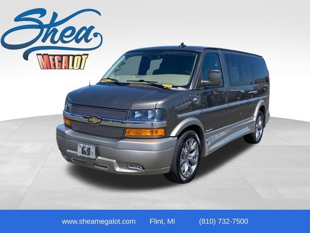 2023 Chevrolet Express 2500 Work Van HD's photo
